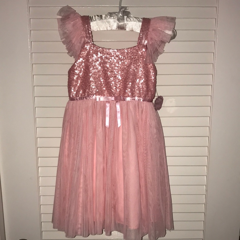 ✅ NWT Popatu Dress